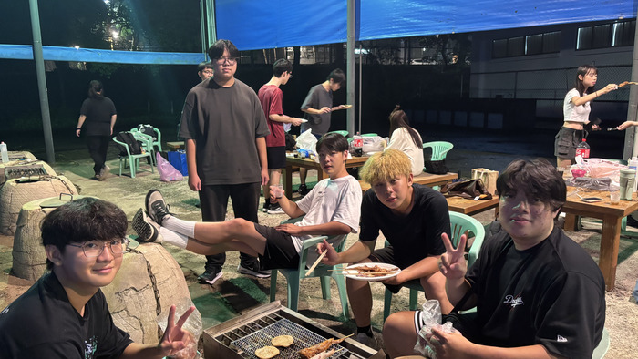 114學年迎新系烤圖片