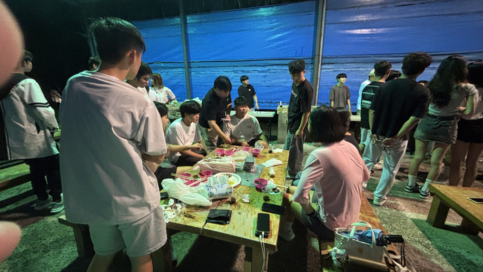 114學年迎新系烤圖片