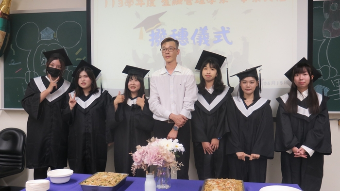 114/06/15畢業典禮圖片